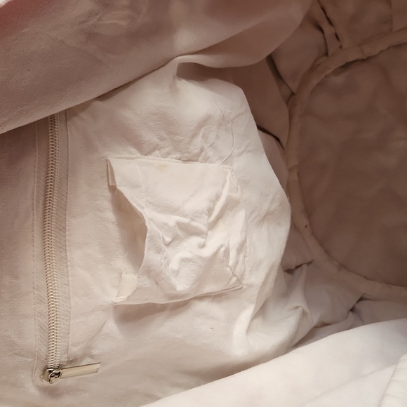 Roberta Roller Rabbit Red and White Patterned Large Tote Bag - Picture 8 of 12